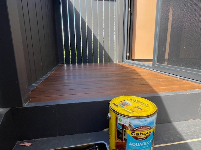 Clean & Stain landing and paint ballustrades and steps